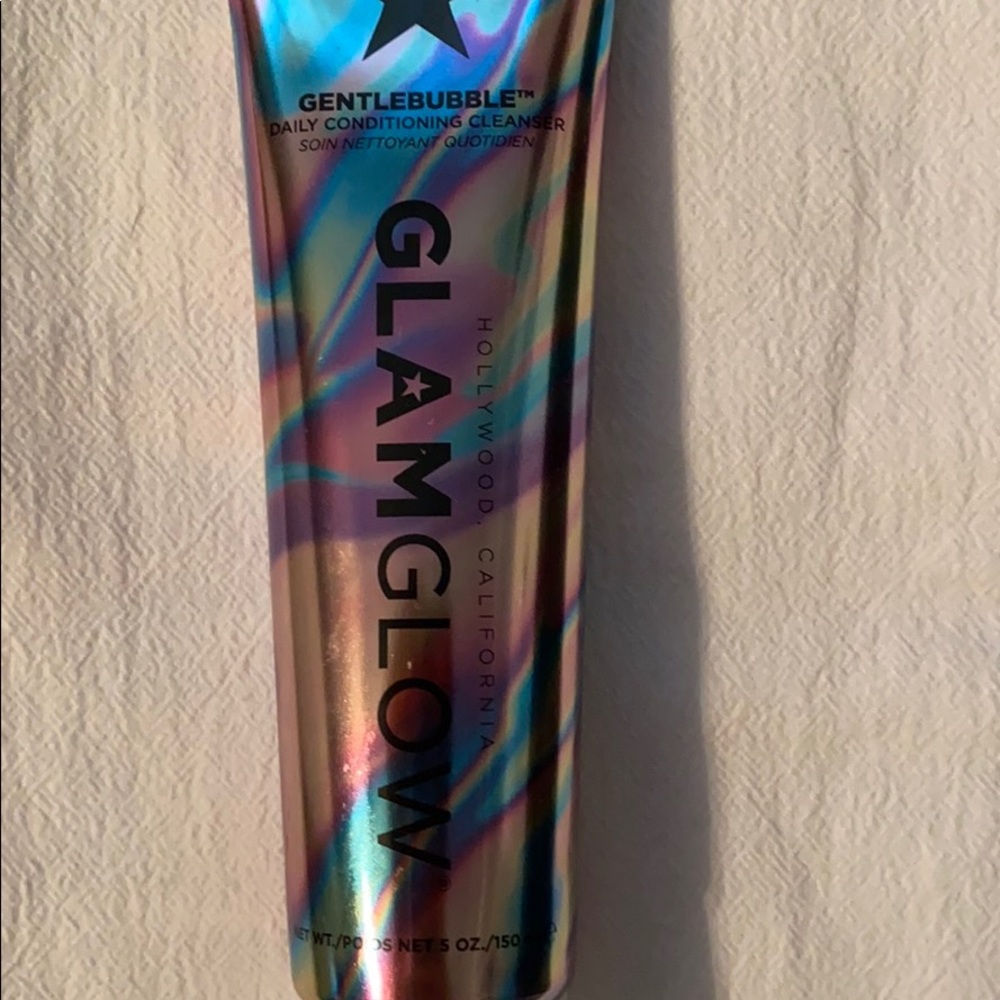 GlamGlow Gentle Bubble daily conditioning cleanser